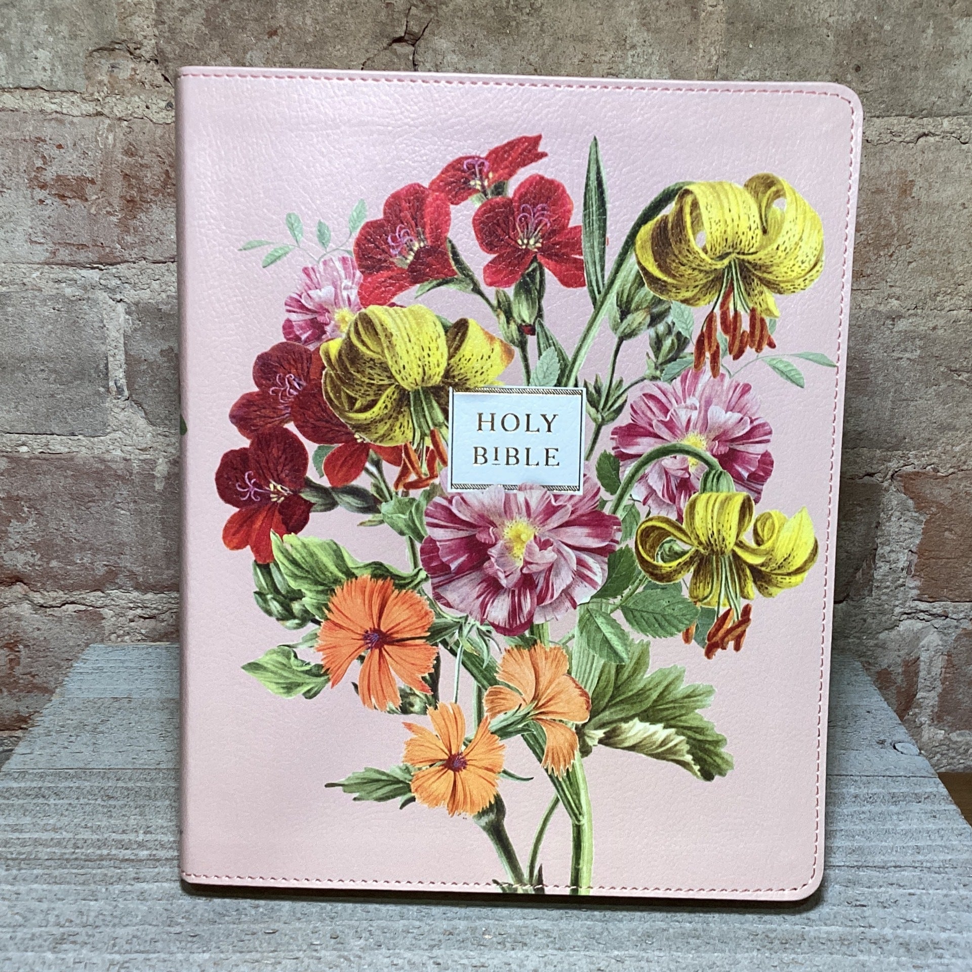 NIV BIBLE ARTISAN / BLUSH FLORAL | Journey Canvas Company